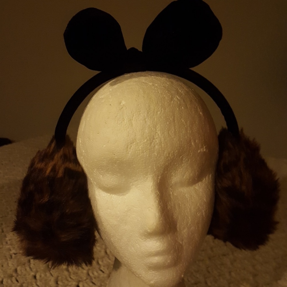 Ear Muffs.